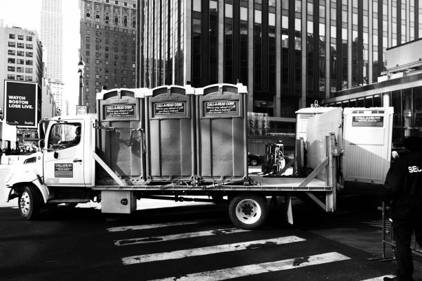 Best Portable restroom trailer rental  in Chesterton, IN